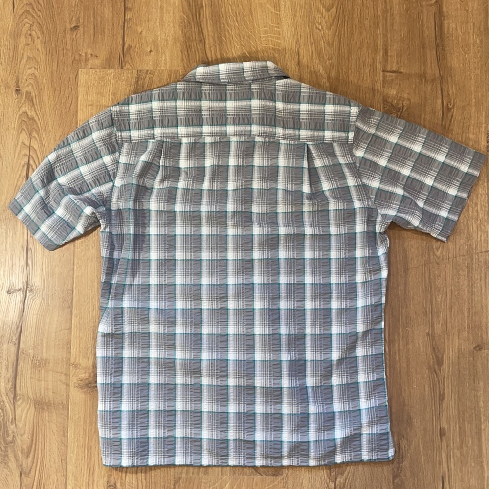 Patagonia Button Down - Medium - image 3